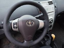 Grigio Usata 2007 Toyota Yaris Due volumi | 2700 € (Ottimo prezzo)