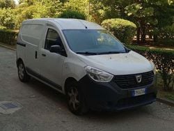 Bianco Usata 2017 Dacia Dokker Ambiance Monovolume | 6000 € (Buon prezzo)