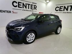 Verde Usata 2022 Renault Captur Zen SUV | 17.900 € (Buon prezzo)