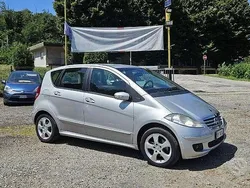 Argento Usata 2008 Mercedes A170 Elegance Due volumi | 3500 € (Cara)