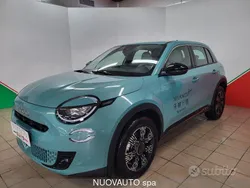 Blu Usata 2024 Fiat 600 SUV | 23.500 € (Buon prezzo)