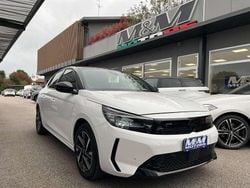 Bianco Nuova 2025 Opel Corsa Tre volumi | 16.400 € (Buon prezzo)