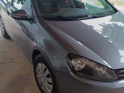 Grigio Usata 2009 VW Golf VI Due volumi | 3500 € (Super prezzo)