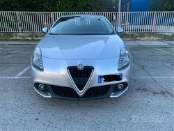Grigio Usata 2018 Alfa Romeo Giulietta Tre volumi | 8200 € (Ottimo prezzo)