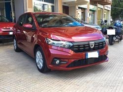 Rosso Usata 2022 Dacia Sandero Comfort Tre volumi | 9800 € (Super prezzo)