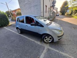 Usata 2005 Mitsubishi Colt Instyle Tre volumi | 2200 € (Buon prezzo)