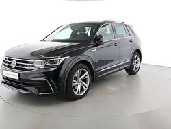 Nero deep effetto perlato Usata 2021 VW Tiguan R-line SUV | 29.800 € (Molto cara)