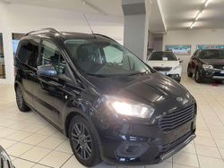 Nero Usata 2018 Ford Tourneo Courier Sport Monovolume | 11.400 € (Buon prezzo)