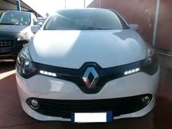Bianco Usata 2015 Renault Clio IV Tre volumi | 6900 € (Buon prezzo)