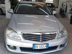 Grigio Usata 2007 Mercedes C200 Avantgarde Tre volumi | 8500 € (Buon prezzo)