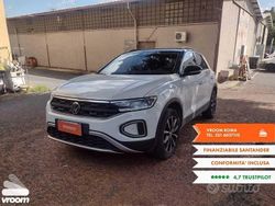 Bianco Usata 2022 VW T-Roc Life SUV | 23.490 € (Cara)
