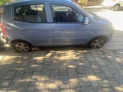 Blu Usata 2010 Kia Picanto Due volumi | 2500 € (Ottimo prezzo)