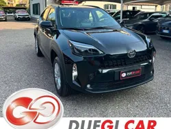 Nero Nuova 2025 Toyota Yaris Cross Active SUV | 25.300 € (Super prezzo)