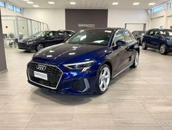 Blu/azzurro Usata 2024 Audi A3 Sportback S-Line Due volumi | 33.500 € (Buon prezzo)