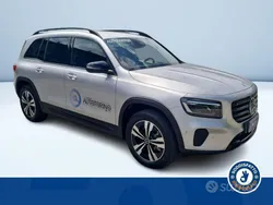 Argento metallizzato Usata 2024 Mercedes GLB200 Advanced Plus SUV | 43.200 € (Ottimo prezzo)
