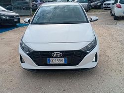 Bianco Usata 2022 Hyundai i20 Tre volumi | 13.800 € (Buon prezzo)