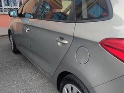 Verde Usata 2014 Kia Carens Monovolume | 5000 € (Super prezzo)
