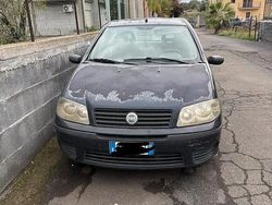 Nero Usata 2003 Fiat Punto Tre volumi | 1500 € (Buon prezzo)