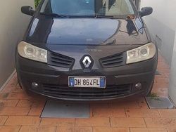 Nero Usata 2007 Renault Mégane II LIMITED Tre volumi | 500 € (Super prezzo)