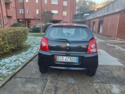 Nero Usata 2010 Suzuki Alto Due volumi | 4000 € (Cara)