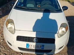 Bianco Usata 2006 Fiat Punto Due volumi | 1800 € (Ottimo prezzo)