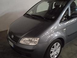 Usata 2007 Fiat Idea Monovolume | 3000 € (Cara)