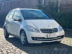 Bianco Usata 2011 Mercedes A160 Monovolume | 3599 €