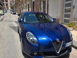 Blu Usata 2019 Alfa Romeo Giulietta Due volumi | 14.000 € (Cara)