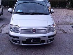 Grigio Usata 2010 Fiat Panda Dynamic Tre volumi | 4200 € (Buon prezzo)