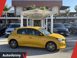 Giallo Usata 2022 Peugeot 208 Active Due volumi | 12.490 € (Buon prezzo)