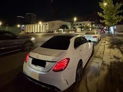 Bianco Usata 2016 Mercedes C220 AMG line Tre volumi | 22.000 € (Cara)