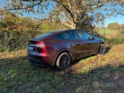 Rosso Usata 2024 Tesla Model Y SUV | 44.500 € (Molto cara)