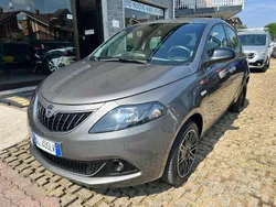Grigio scuro Usata 2022 Lancia Ypsilon Gold Due volumi | 10.800 € (Buon prezzo)