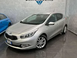 Grigio Usata 2015 Kia Ceed Active Tre volumi | 4500 € (Super prezzo)