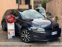 Blu Usata 2013 VW Golf VII Highline Tre volumi | 7490 € (Buon prezzo)