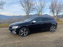 Usata 2017 Volvo V60 R-Design Station wagon | 18.900 €