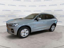 Grigio Nuova 2025 Volvo XC60 Core SUV | 47.900 €