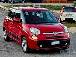 Rosso Usata 2017 Fiat 500L Lounge Monovolume | 11.900 € (Cara)