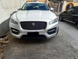 Bianco Usata 2018 Jaguar F-Pace R-Sport SUV | 24.000 € (Molto cara)