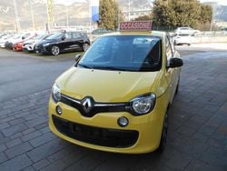 Giallo Usata 2017 Renault Twingo LIMITED Due volumi | 9900 € (Buon prezzo)
