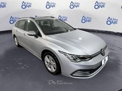 Grigio Usata 2021 VW Golf VIII Life Station wagon | 13.990 € (Super prezzo)
