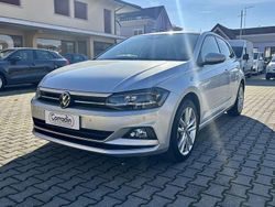 Argento metallizzato Usata 2021 VW Polo Highline Tre volumi | 16.500 € (Buon prezzo)