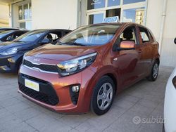 Arancione Usata 2023 Kia Picanto Urban Due volumi | 10.900 € (Ottimo prezzo)