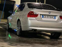 Grigio Usata 2005 BMW 320 Tre volumi | 6500 €