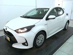 Bianco metallizzato Usata 2022 Toyota Yaris Hybrid Business Edition Tre volumi | 16.900 € (Super prezzo)