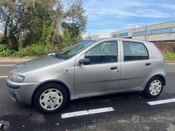 Grigio Usata 2003 Fiat Punto Tre volumi | 1600 € (Buon prezzo)