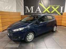 Blu/azzurro Usata 2015 Ford Fiesta Tre volumi | 5900 € (Ottimo prezzo)