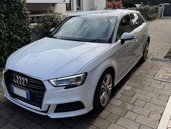 Bianco Usata 2019 Audi A3 Ambiente Tre volumi | 21.000 € (Buon prezzo)