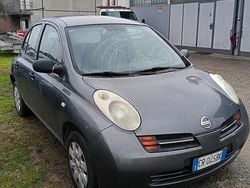 Grigio Usata 2004 Nissan Micra Visia Tre volumi | 900 € (Buon prezzo)
