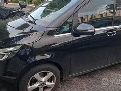 Nero Usata 2019 Mercedes V220 Business Monovolume | 36.490 € (Molto cara)